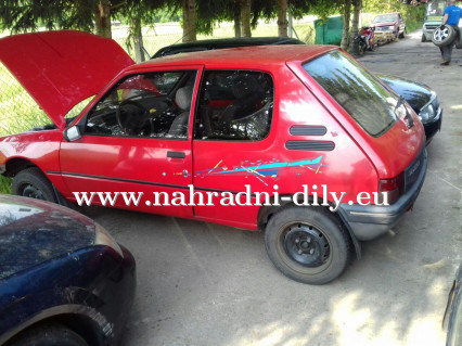 Peugeot 205 červená na náhradní díly ČB