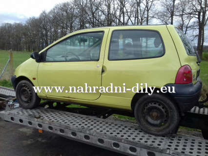 Renault Twingo žlutá na náhradní díly ČB / nahradni-dily.eu