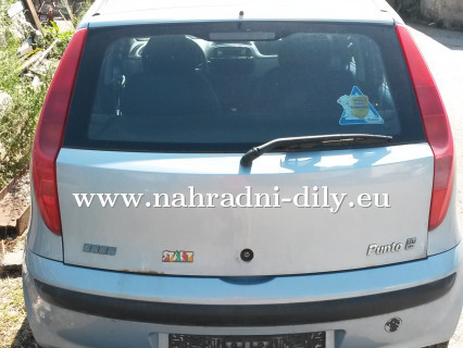 Fiat Punto světle modrá metalíza na díly Brno / nahradni-dily.eu
