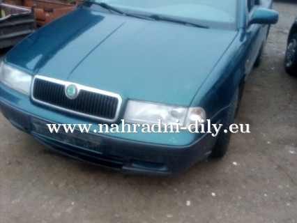 Škoda Octavia zelená na náhradní díly Pardubice / nahradni-dily.eu