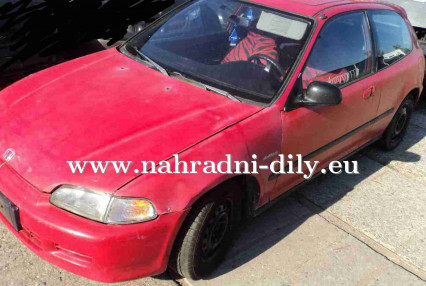 Honda Civic červená na náhradní díly Praha